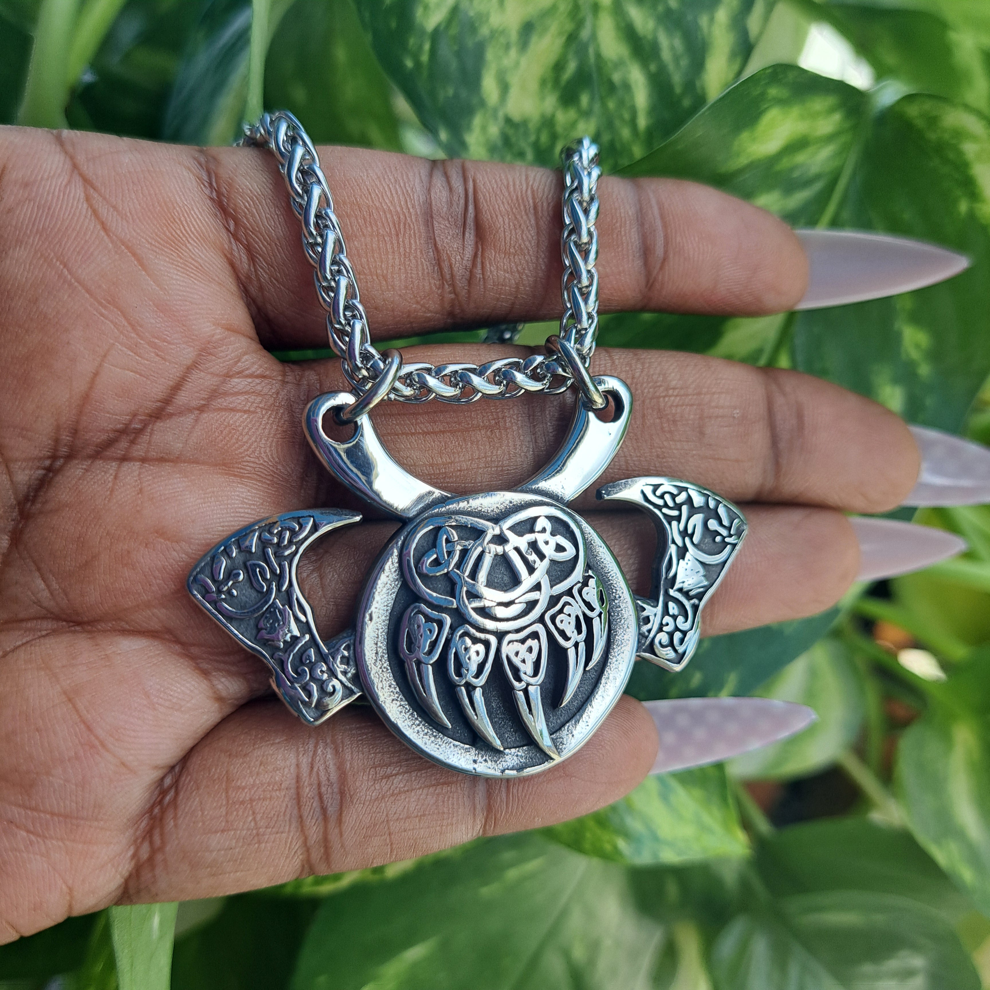Viking Bear Claw, Double Axe, Nordic Stainless Steel Necklace_ Pattern