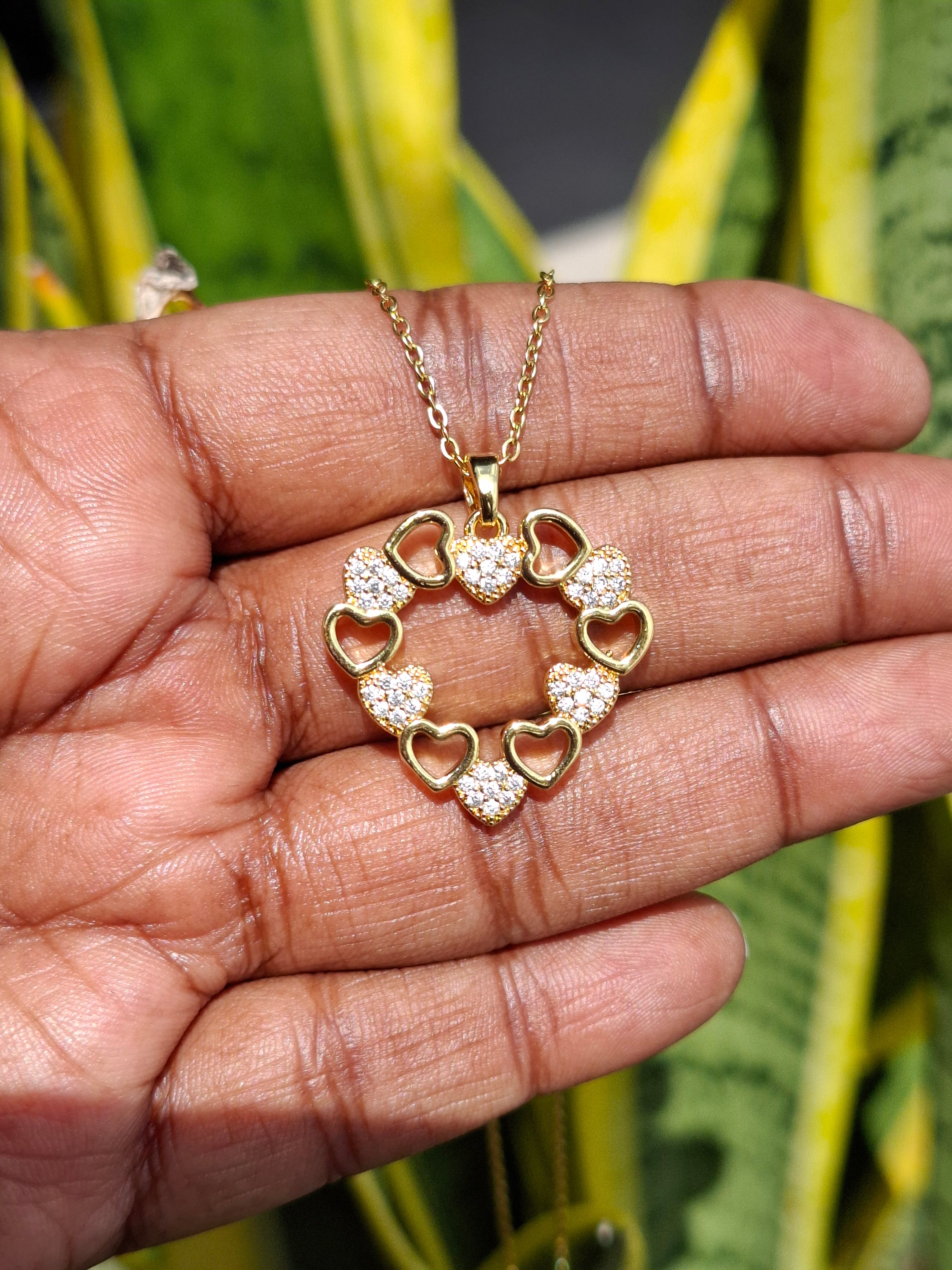 Hearts 6 Rhinestones 7 Hollow Stainless Steel Necklace